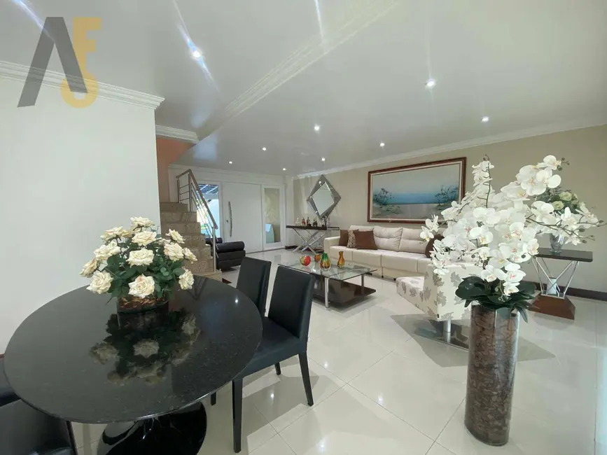 Casa de Condomínio com 4 quartos à venda, 296m2 em Rio De Janeiro - RJ - imagem 4 Foto 4 de Casa de Condomínio com 4 quartos à venda, 296m2 em Rio De Janeiro - RJ