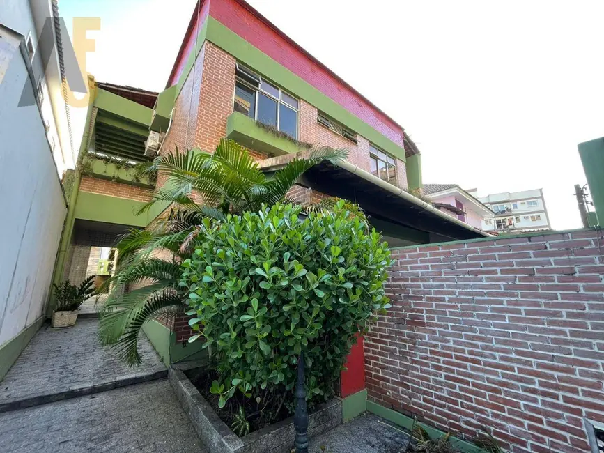 Foto 2 de Casa com 5 quartos à venda, 402m2 em Rio De Janeiro - RJ