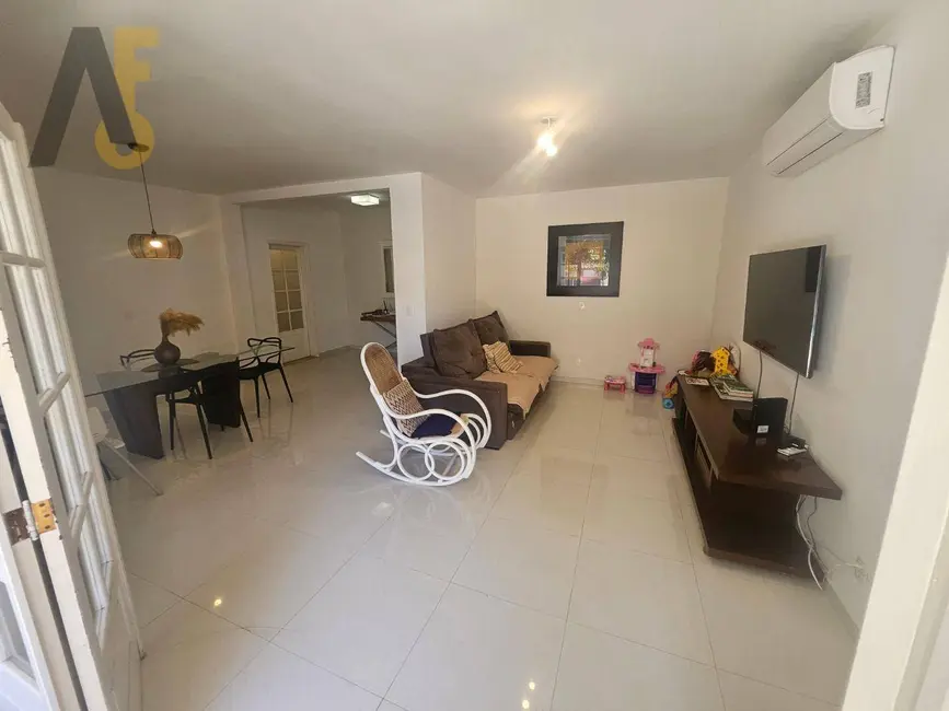 Casa de Condomínio com 4 quartos à venda, 190m2 em Rio De Janeiro - RJ - imagem 9 Foto 9 de Casa de Condomínio com 4 quartos à venda, 190m2 em Rio De Janeiro - RJ