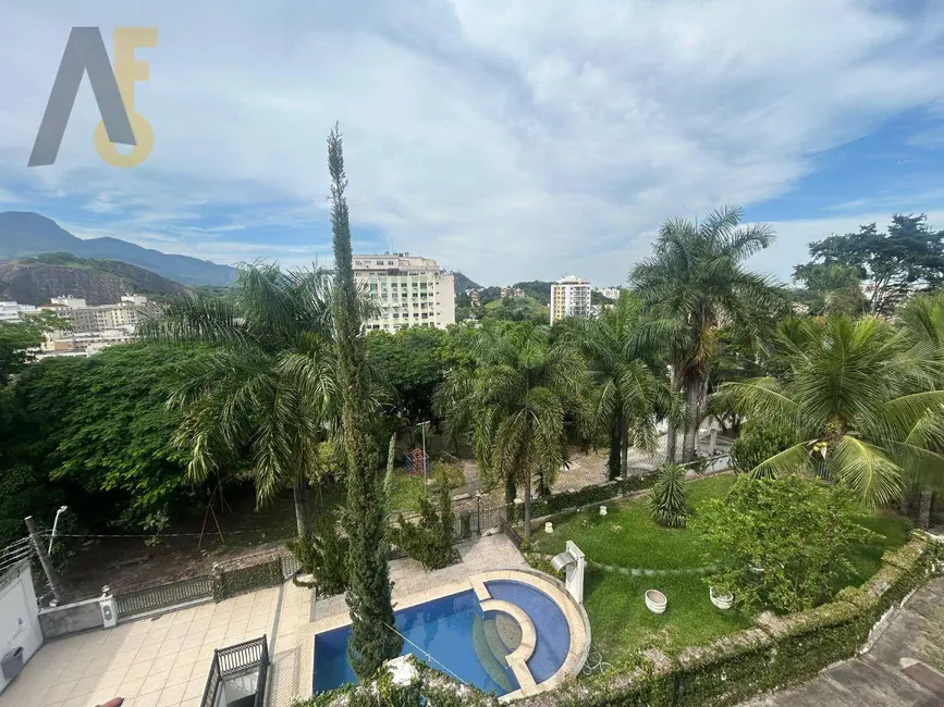 Casa de Condomínio com 5 quartos à venda, 666m2 em Pechincha, Rio De Janeiro - RJ - imagem 4 Foto 4 de Casa de Condomínio com 5 quartos à venda, 666m2 em Pechincha, Rio De Janeiro - RJ