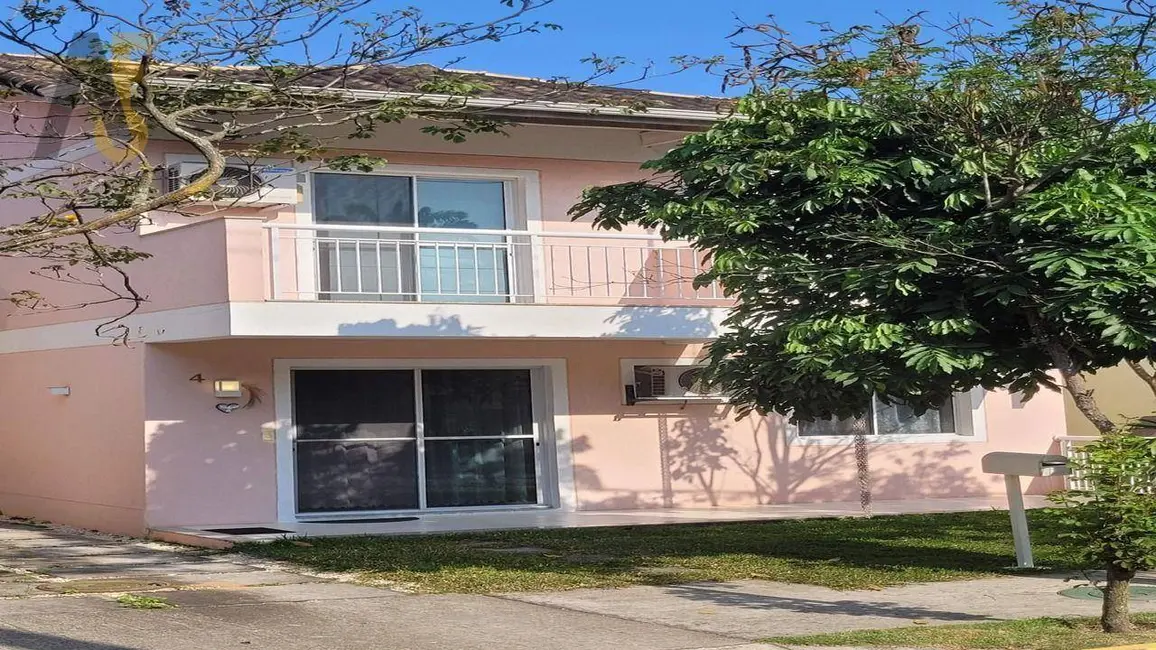 Foto 1 de Casa de Condomínio com 4 quartos à venda, 116m2 em Rio De Janeiro - RJ