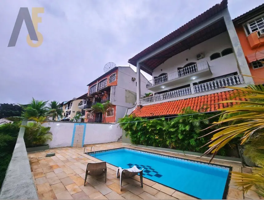 Casa de Condomínio com 4 quartos à venda, 444m2 em Rio De Janeiro - RJ - imagem 1 Foto 1 de Casa de Condomínio com 4 quartos à venda, 444m2 em Rio De Janeiro - RJ