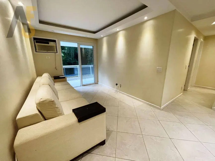 Foto 2 de Apartamento com 3 quartos à venda, 84m2 em Rio De Janeiro - RJ