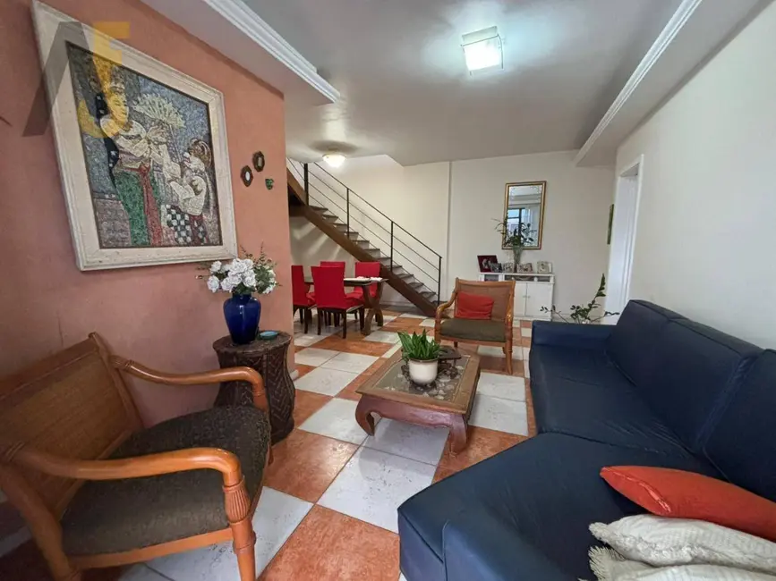 Cobertura com 4 quartos à venda, 305m2 em Rio De Janeiro - RJ - imagem 3 Foto 3 de Cobertura com 4 quartos à venda, 305m2 em Rio De Janeiro - RJ