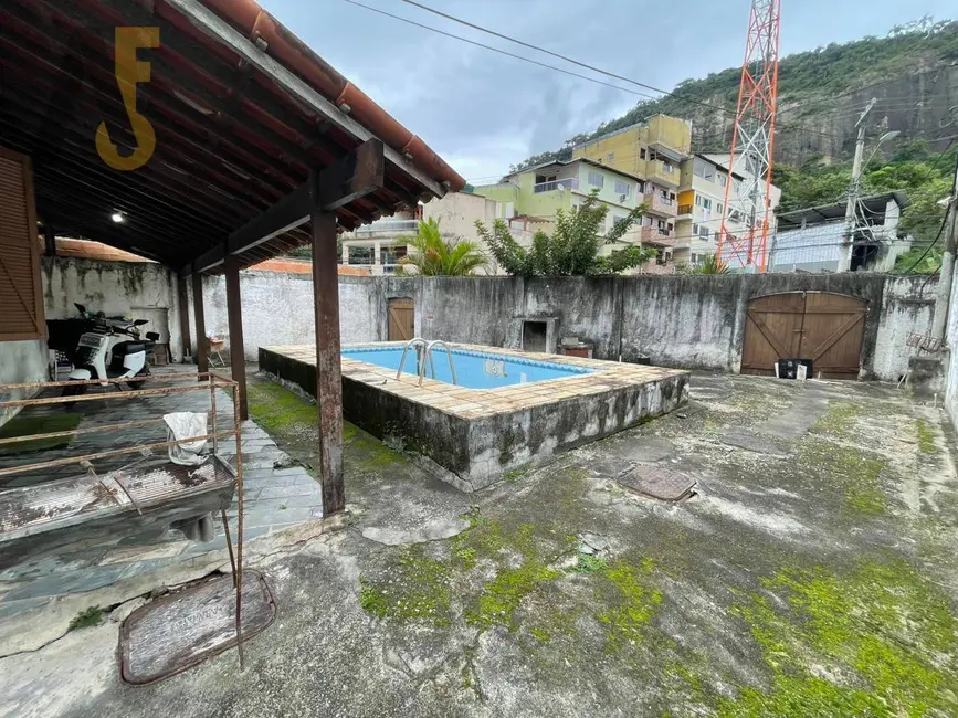 Casa de Condomínio com 3 quartos à venda, 380m2 em Anil, Rio De Janeiro - RJ - imagem 6 Foto 6 de Casa de Condomínio com 3 quartos à venda, 380m2 em Anil, Rio De Janeiro - RJ