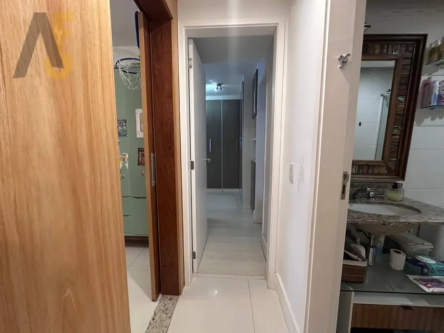 Cobertura com 4 quartos à venda, 167m2 em Rio De Janeiro - RJ - imagem 9 Foto 9 de Cobertura com 4 quartos à venda, 167m2 em Rio De Janeiro - RJ