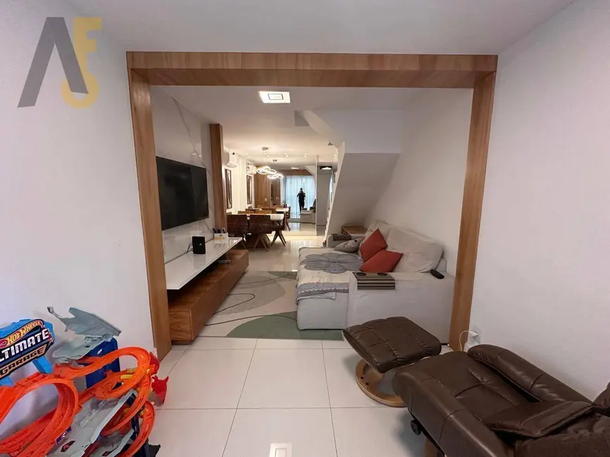 Cobertura com 4 quartos à venda, 167m2 em Rio De Janeiro - RJ - imagem 4 Foto 4 de Cobertura com 4 quartos à venda, 167m2 em Rio De Janeiro - RJ