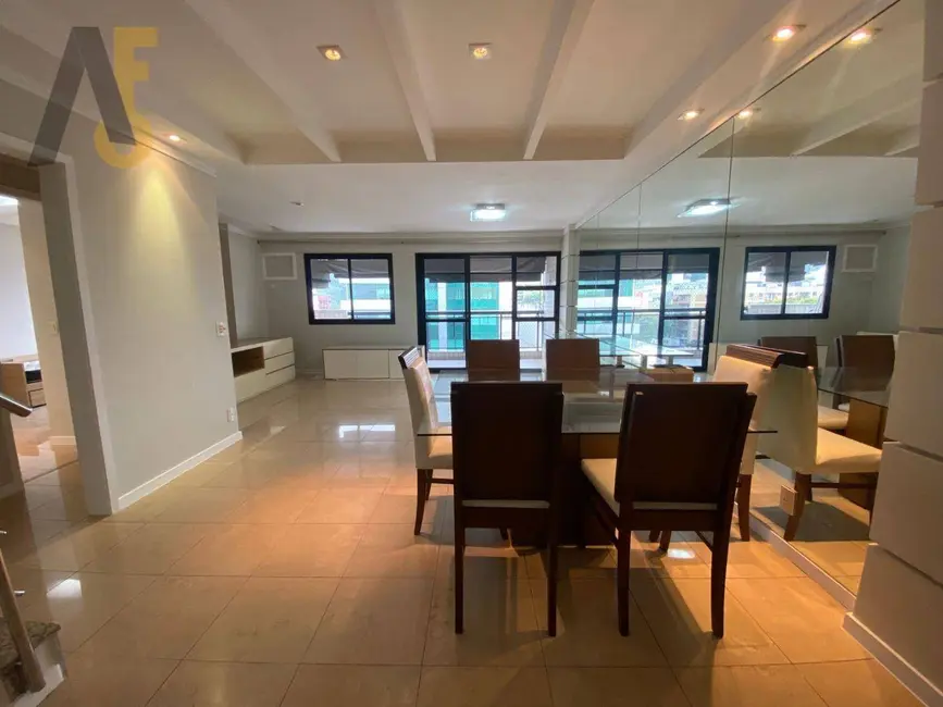 Cobertura com 4 quartos à venda, 233m2 em Rio De Janeiro - RJ - imagem 1 Foto 1 de Cobertura com 4 quartos à venda, 233m2 em Rio De Janeiro - RJ