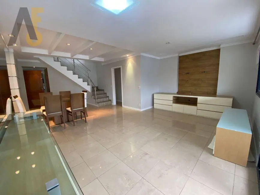 Cobertura com 4 quartos à venda, 233m2 em Rio De Janeiro - RJ - imagem 7 Foto 7 de Cobertura com 4 quartos à venda, 233m2 em Rio De Janeiro - RJ