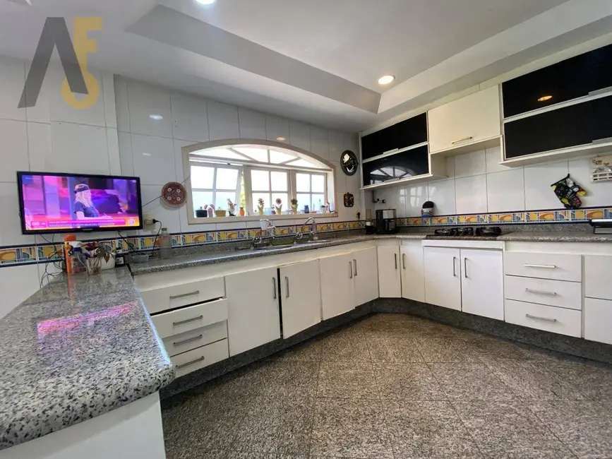 Casa de Condomínio com 6 quartos à venda, 386m2 em Anil, Rio De Janeiro - RJ - imagem 9 Foto 9 de Casa de Condomínio com 6 quartos à venda, 386m2 em Anil, Rio De Janeiro - RJ
