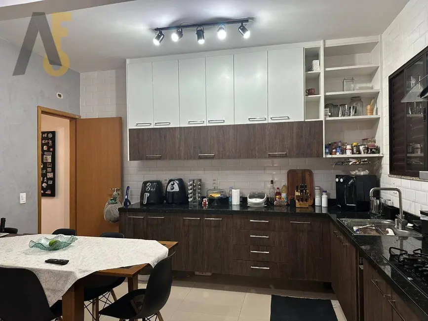 Foto 5 de Casa com 4 quartos à venda, 378m2 em Rio De Janeiro - RJ