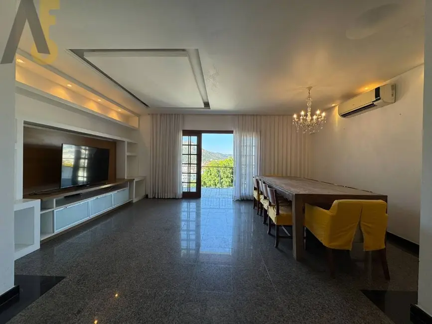 Foto 1 de Casa com 4 quartos à venda, 465m2 em Rio De Janeiro - RJ