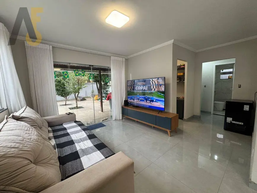 Casa com 2 quartos à venda, 361m2 em Jacarepaguá, Rio De Janeiro - RJ - imagem 4 Foto 4 de Casa com 2 quartos à venda, 361m2 em Jacarepaguá, Rio De Janeiro - RJ