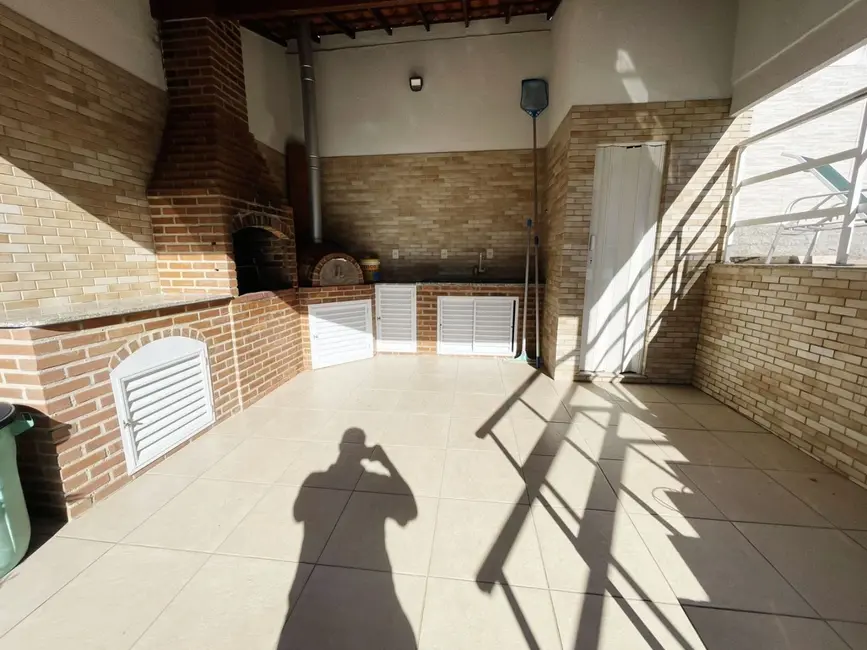 Casa com 5 quartos à venda, 417m2 em Anil, Rio De Janeiro - RJ - imagem 8 Foto 8 de Casa com 5 quartos à venda, 417m2 em Anil, Rio De Janeiro - RJ