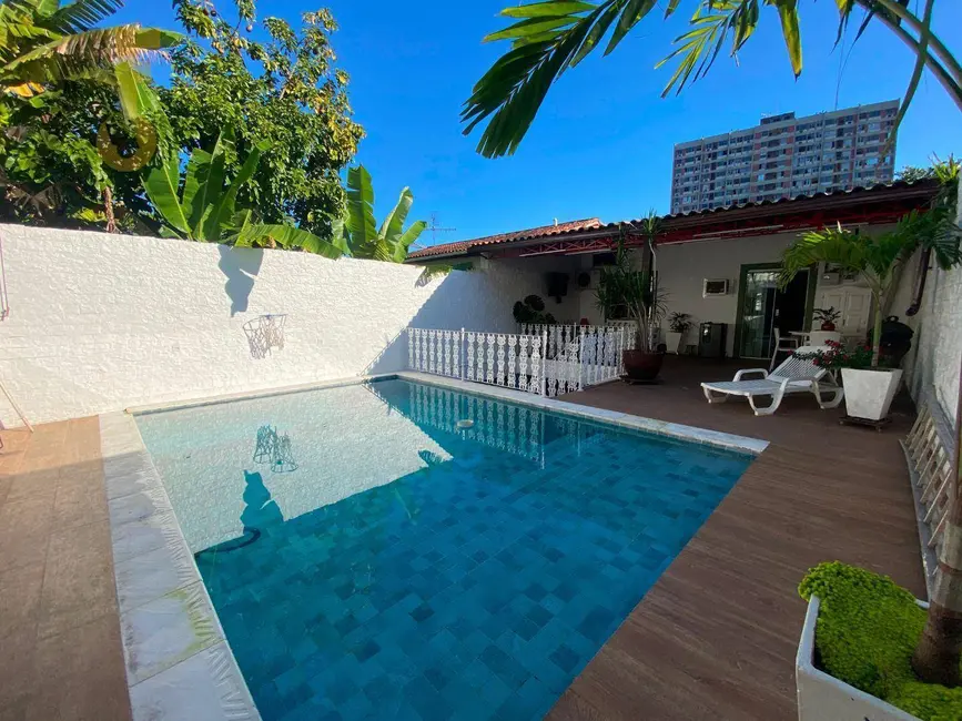 Foto 1 de Casa de Condomínio com 4 quartos à venda, 226m2 em Anil, Rio De Janeiro - RJ