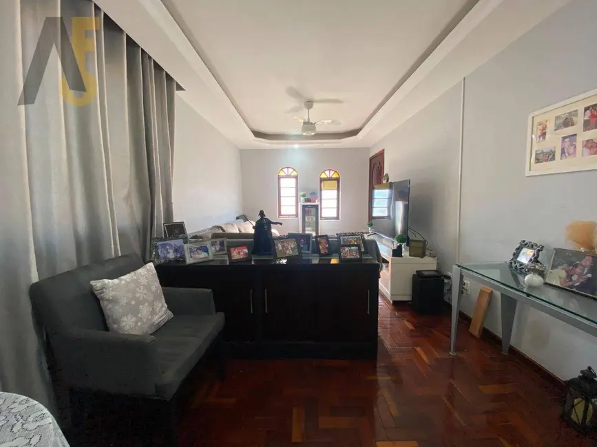 Casa de Condomínio com 5 quartos à venda, 318m2 em Rio De Janeiro - RJ - imagem 3 Foto 3 de Casa de Condomínio com 5 quartos à venda, 318m2 em Rio De Janeiro - RJ