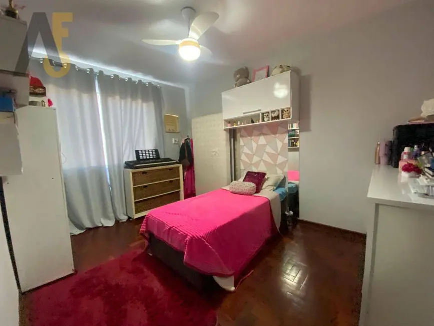 Casa de Condomínio com 5 quartos à venda, 318m2 em Rio De Janeiro - RJ - imagem 9 Foto 9 de Casa de Condomínio com 5 quartos à venda, 318m2 em Rio De Janeiro - RJ