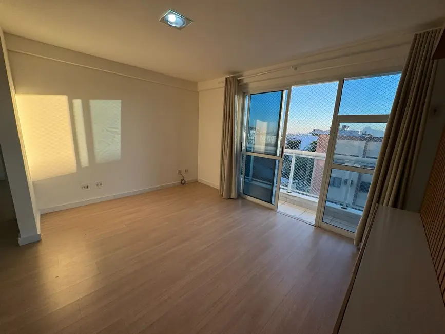 Cobertura com 2 quartos à venda, 110m2 em Rio De Janeiro - RJ - imagem 6 Foto 6 de Cobertura com 2 quartos à venda, 110m2 em Rio De Janeiro - RJ