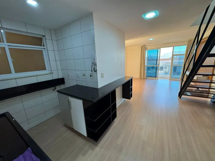 Cobertura com 2 quartos à venda, 110m2 em Rio De Janeiro - RJ - imagem 9 Foto 9 de Cobertura com 2 quartos à venda, 110m2 em Rio De Janeiro - RJ