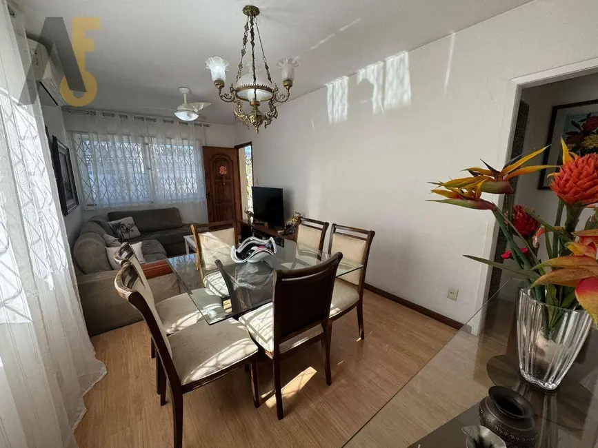 Foto 9 de Casa com 3 quartos à venda, 302m2 em Rio De Janeiro - RJ