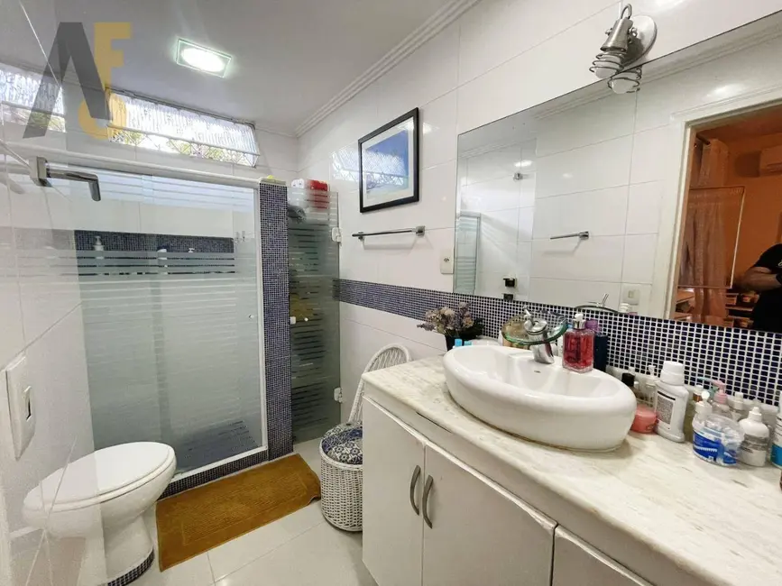 Foto 9 de Casa com 6 quartos à venda, 267m2 em Rio De Janeiro - RJ