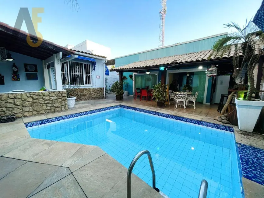Foto 1 de Casa com 6 quartos à venda, 267m2 em Rio De Janeiro - RJ