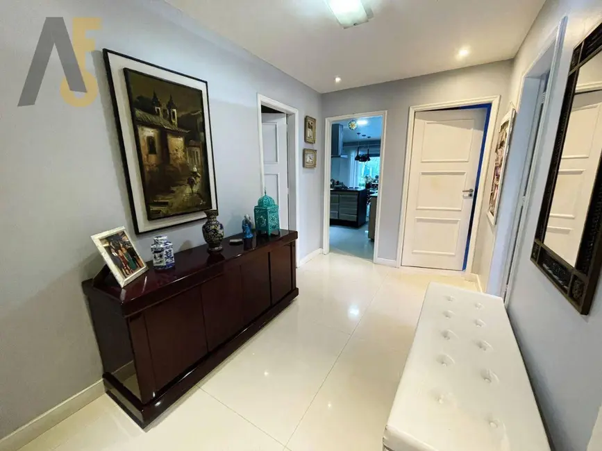 Foto 6 de Casa com 6 quartos à venda, 267m2 em Rio De Janeiro - RJ