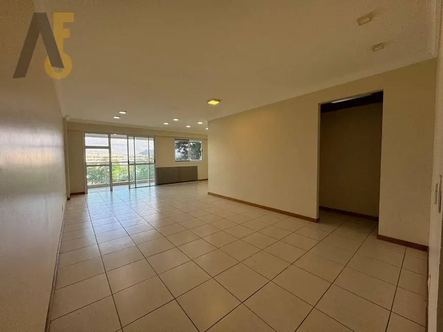 Apartamento com 3 quartos à venda, 129m2 em Rio De Janeiro - RJ - imagem 2 Foto 2 de Apartamento com 3 quartos à venda, 129m2 em Rio De Janeiro - RJ