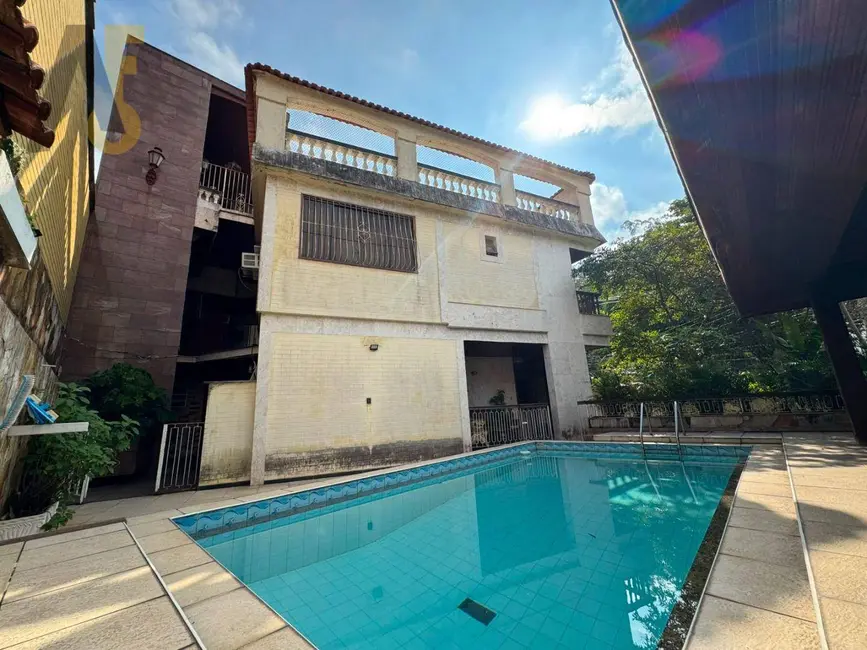 Foto 4 de Casa com 5 quartos à venda, 328m2 em Rio De Janeiro - RJ