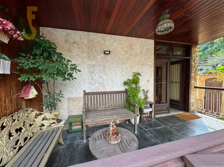 Foto 7 de Casa com 5 quartos à venda, 328m2 em Rio De Janeiro - RJ