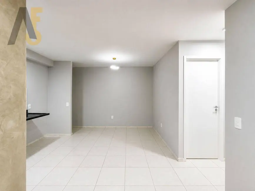 Apartamento com 2 quartos à venda, 43m2 em Vargem Grande, Rio De Janeiro - RJ - imagem 3 Foto 3 de Apartamento com 2 quartos à venda, 43m2 em Vargem Grande, Rio De Janeiro - RJ