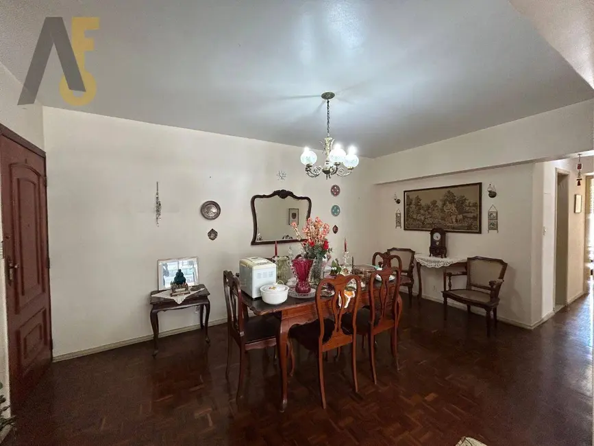 Apartamento com 3 quartos à venda, 117m2 em Rio De Janeiro - RJ - imagem 3 Foto 3 de Apartamento com 3 quartos à venda, 117m2 em Rio De Janeiro - RJ