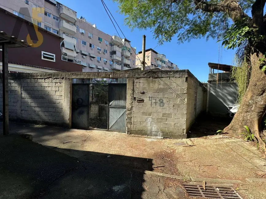 Foto 2 de Terreno / Lote à venda, 465m2 em Rio De Janeiro - RJ
