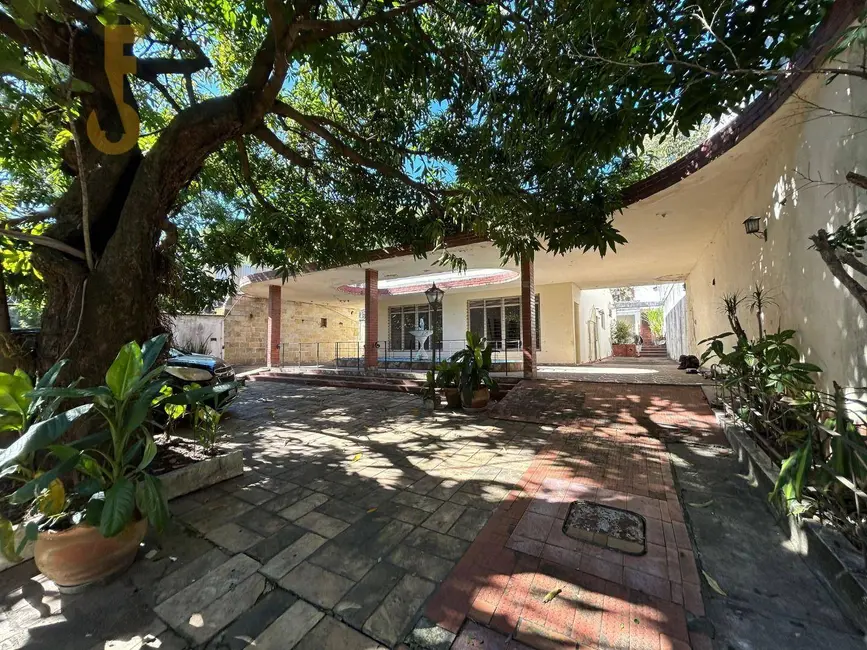 Foto 1 de Casa com 4 quartos à venda, 1200m2 em Rio De Janeiro - RJ