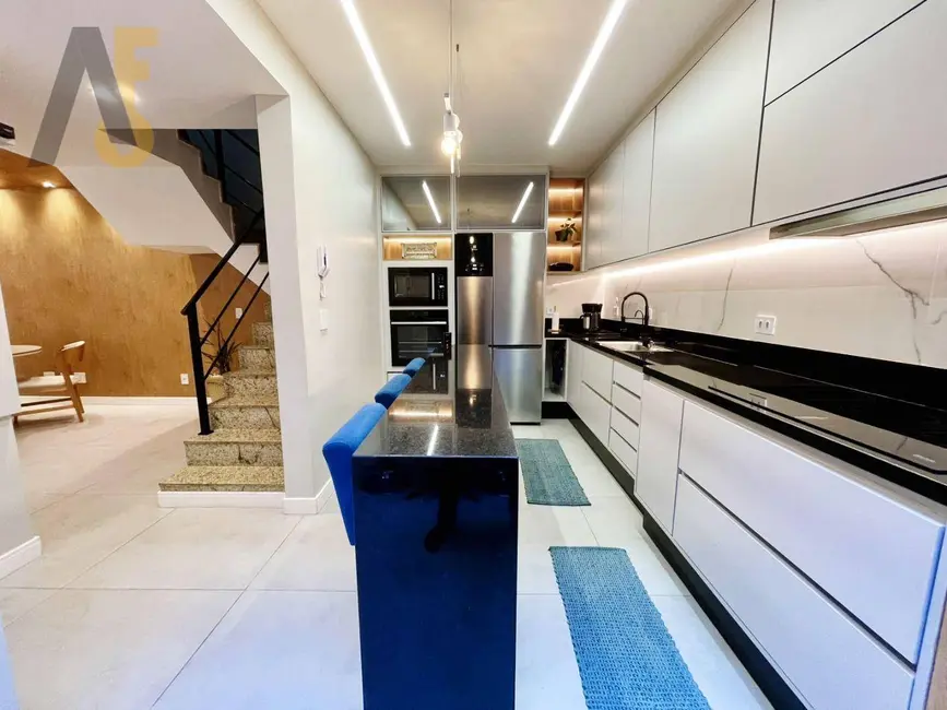 Casa com 3 quartos à venda, 104m2 em Vila Valqueire, Rio De Janeiro - RJ - imagem 8 Foto 8 de Casa com 3 quartos à venda, 104m2 em Vila Valqueire, Rio De Janeiro - RJ