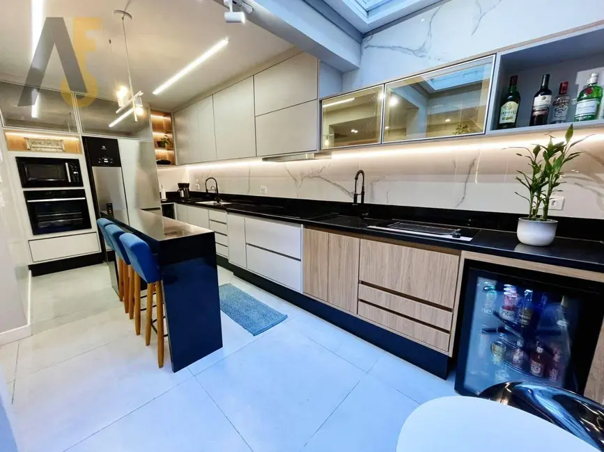 Casa com 3 quartos à venda, 104m2 em Vila Valqueire, Rio De Janeiro - RJ - imagem 9 Foto 9 de Casa com 3 quartos à venda, 104m2 em Vila Valqueire, Rio De Janeiro - RJ