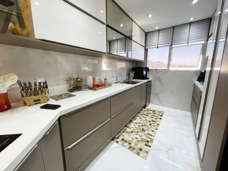 Foto 9 de Apartamento com 3 quartos à venda, 143m2 em Rio De Janeiro - RJ