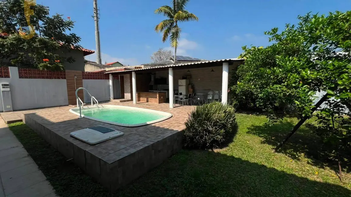 Casa com 4 quartos à venda, 237m2 em Anil, Rio De Janeiro - RJ - imagem 4 Foto 4 de Casa com 4 quartos à venda, 237m2 em Anil, Rio De Janeiro - RJ