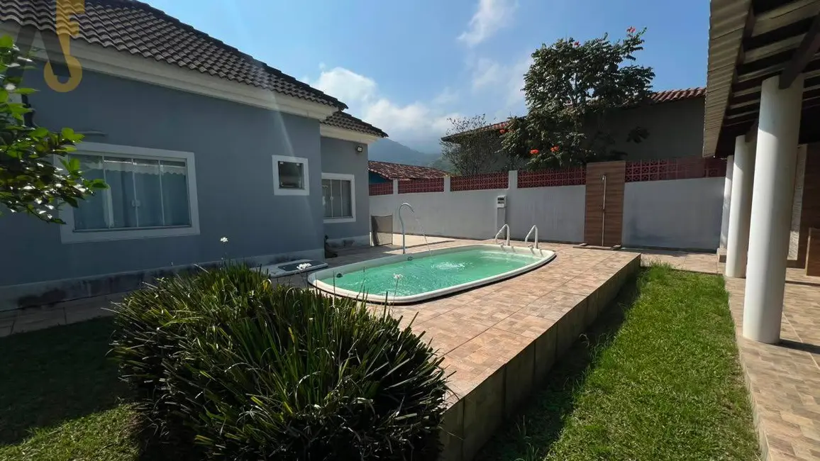 Casa com 4 quartos à venda, 237m2 em Anil, Rio De Janeiro - RJ - imagem 1 Foto 1 de Casa com 4 quartos à venda, 237m2 em Anil, Rio De Janeiro - RJ
