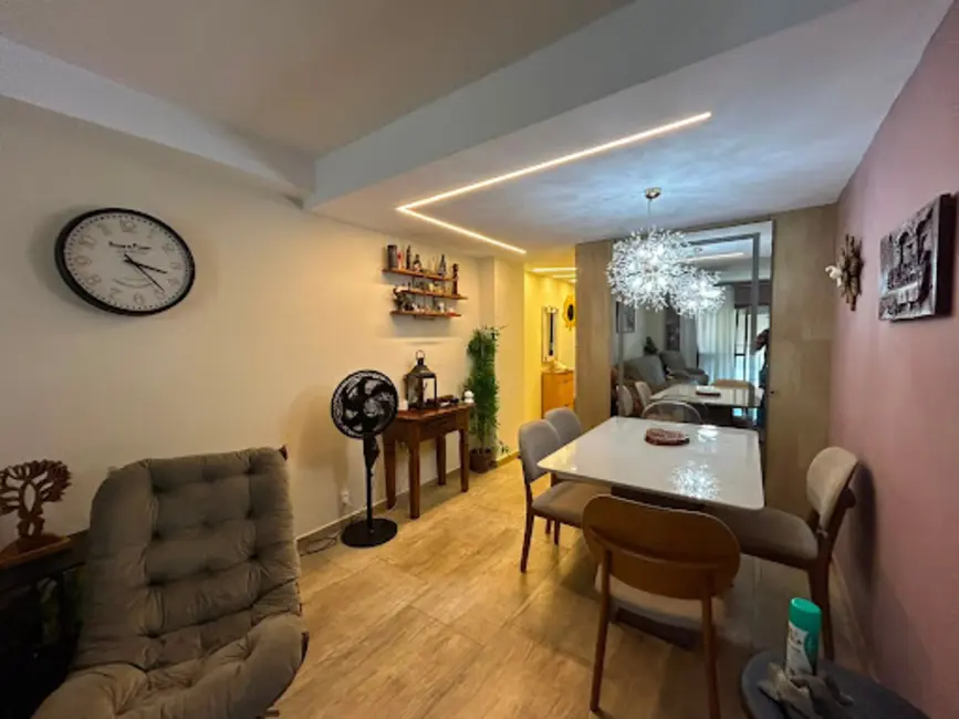 Apartamento com 3 quartos à venda, 118m2 em Rio De Janeiro - RJ - imagem 4 Foto 4 de Apartamento com 3 quartos à venda, 118m2 em Rio De Janeiro - RJ