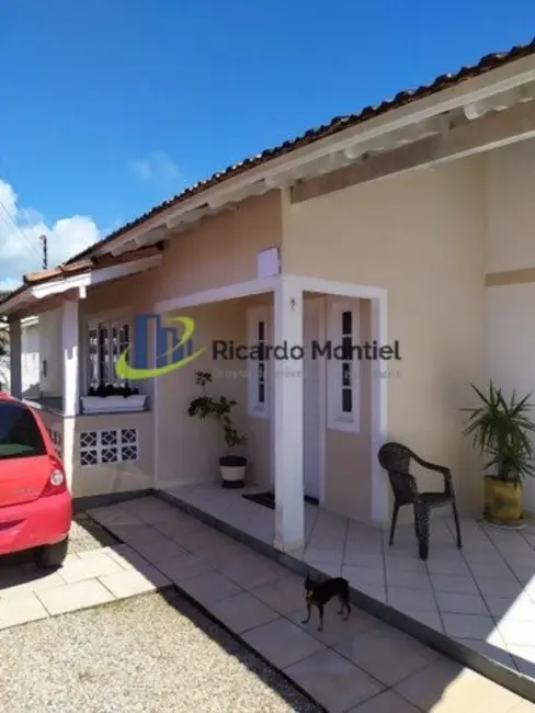 Foto 1 de Casa com 3 quartos à venda, 112m2 em Praia João Rosa, Biguacu - SC