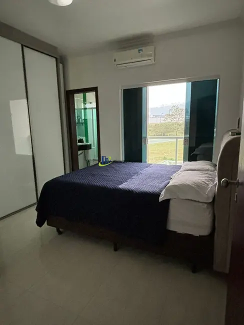 Foto 2 de Sobrado com 2 quartos à venda, 90m2 em Rio Pequeno, Camboriu - SC