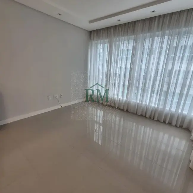 Apartamento com 3 quartos para alugar, 70m2 em Centro, Balneario Camboriu - SC - imagem 8 Foto 8 de Apartamento com 3 quartos para alugar, 70m2 em Centro, Balneario Camboriu - SC