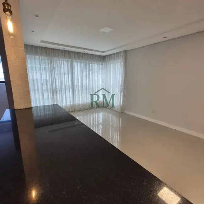 Apartamento com 3 quartos para alugar, 70m2 em Centro, Balneario Camboriu - SC - imagem 6 Foto 6 de Apartamento com 3 quartos para alugar, 70m2 em Centro, Balneario Camboriu - SC