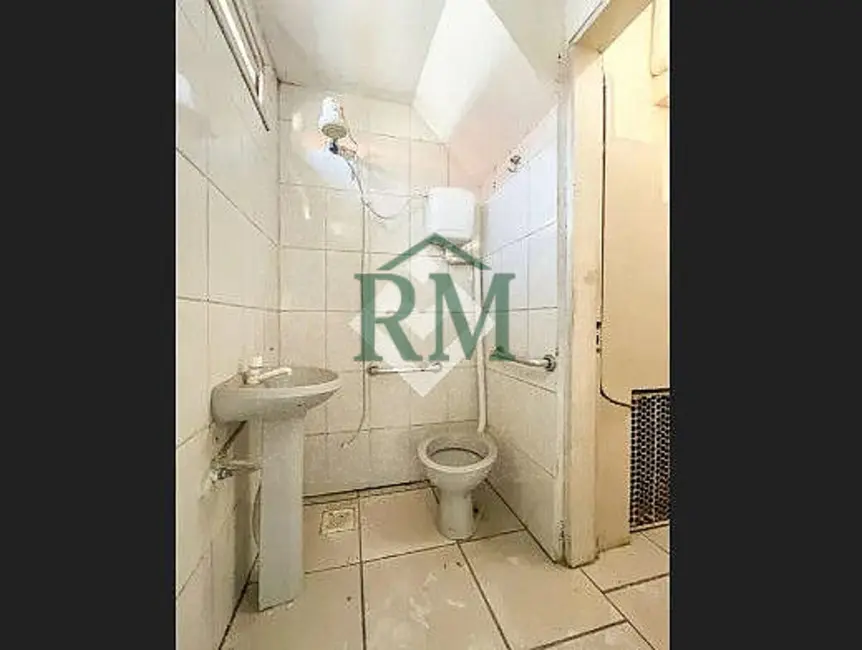 Sala Comercial para alugar, 350m2 em Pinheiro Machado, Santa Maria - RS - imagem 4 Foto 4 de Sala Comercial para alugar, 350m2 em Pinheiro Machado, Santa Maria - RS