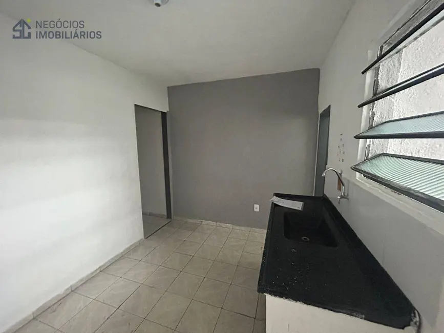 Foto 1 de Kitnet com 1 quarto para alugar, 30m2 em Vila Moraes, São Paulo - SP