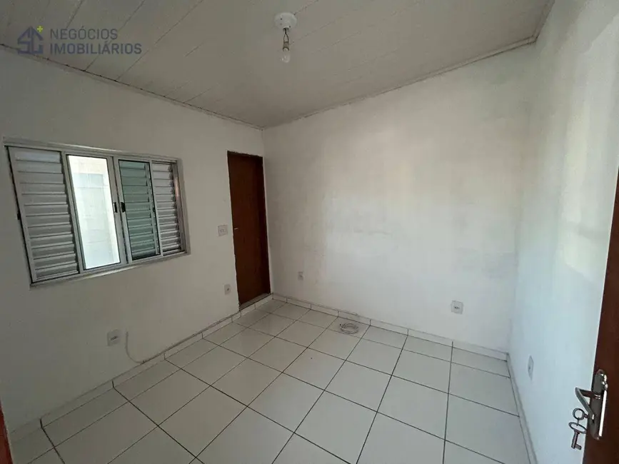 Kitnet com 1 quarto para alugar, 20m2 em Vila Liviero, São Paulo - SP - imagem 3 Foto 3 de Kitnet com 1 quarto para alugar, 20m2 em Vila Liviero, São Paulo - SP