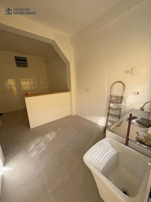 Kitnet com 1 quarto para alugar, 30m2 em Vila das Mercês, São Paulo - SP - imagem 2 Foto 2 de Kitnet com 1 quarto para alugar, 30m2 em Vila das Mercês, São Paulo - SP