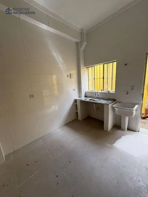 Kitnet com 1 quarto para alugar, 30m2 em Vila das Mercês, São Paulo - SP - imagem 2 Foto 2 de Kitnet com 1 quarto para alugar, 30m2 em Vila das Mercês, São Paulo - SP