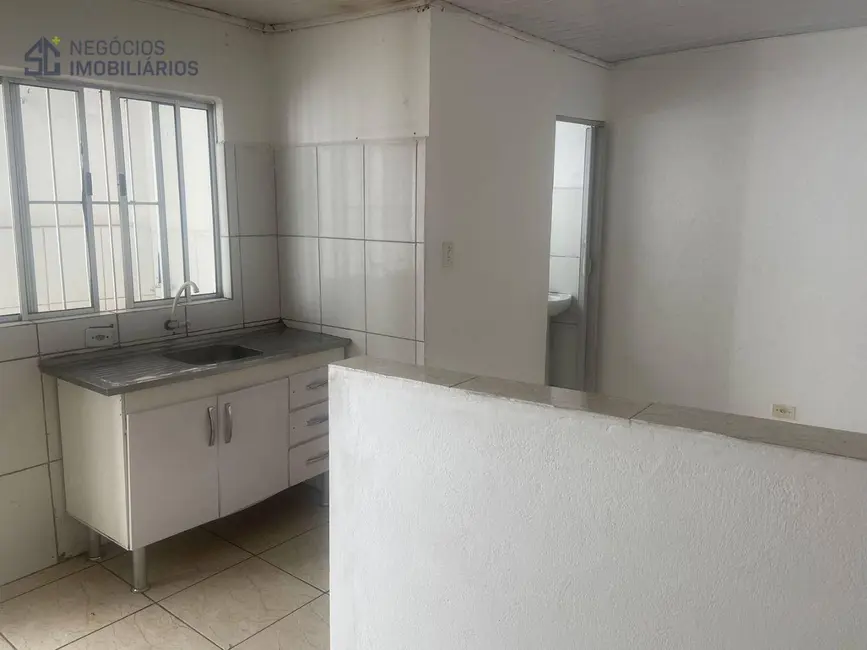 Foto 2 de Kitnet com 1 quarto para alugar, 35m2 em Jardim Botucatu, São Paulo - SP